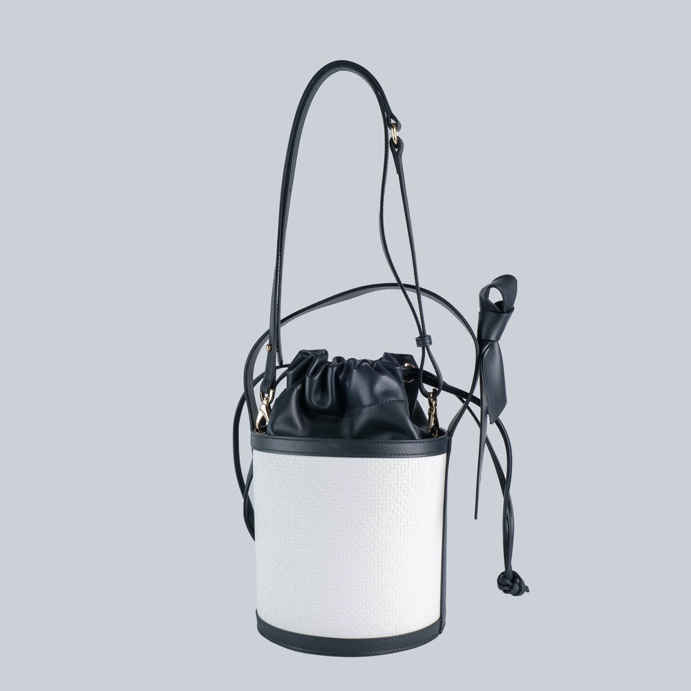 
                
                    Load image into Gallery viewer, Agnese - Black and White Bucket
                
            